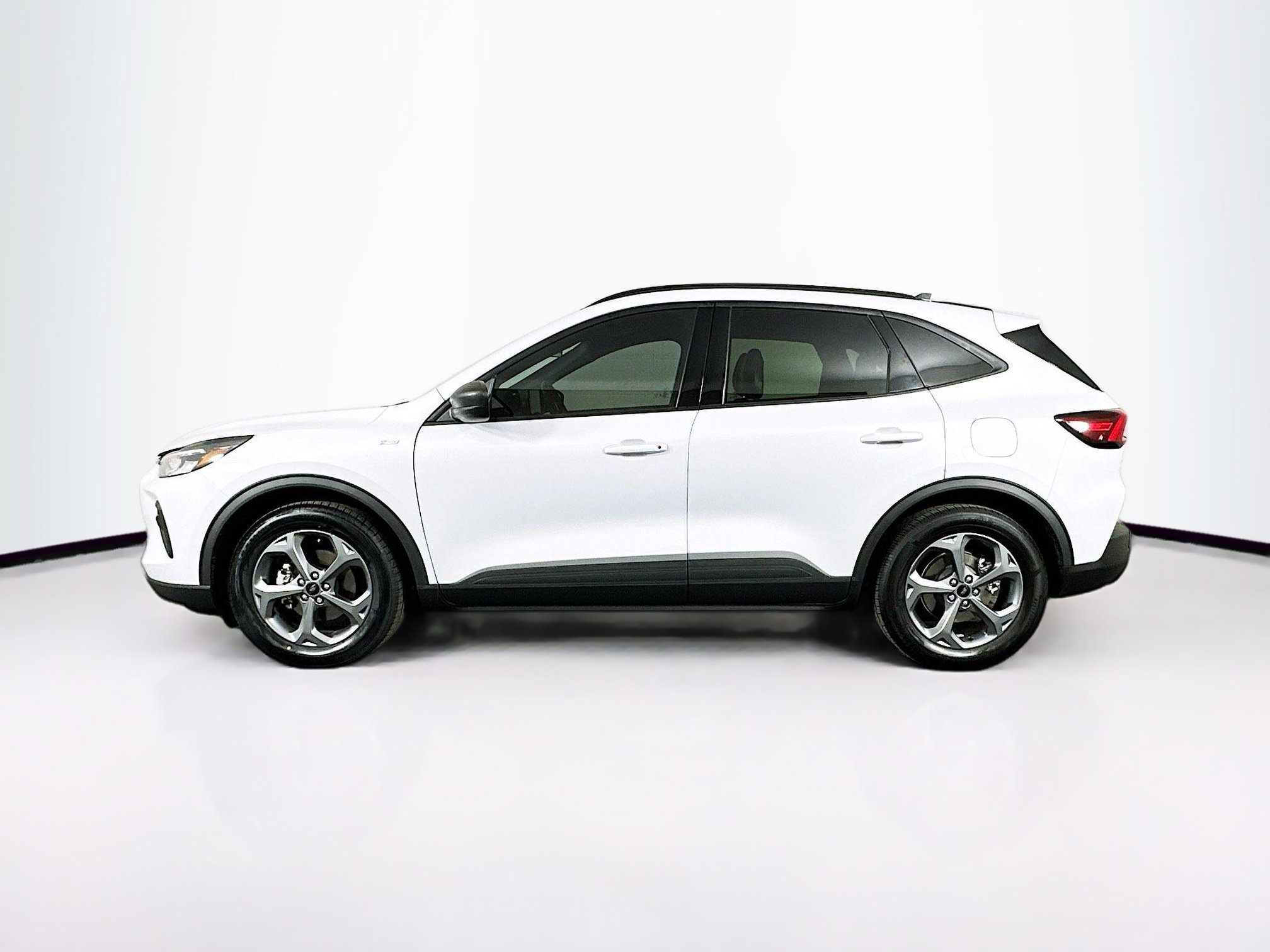 Used 2025 Ford Escape ST-Line w/ Tech Pack #1 image 4