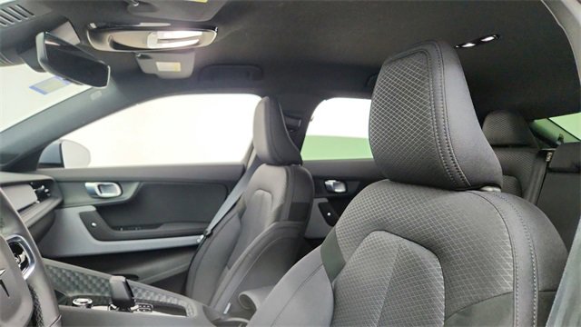 Used 2022 Polestar Polestar 2 image 31