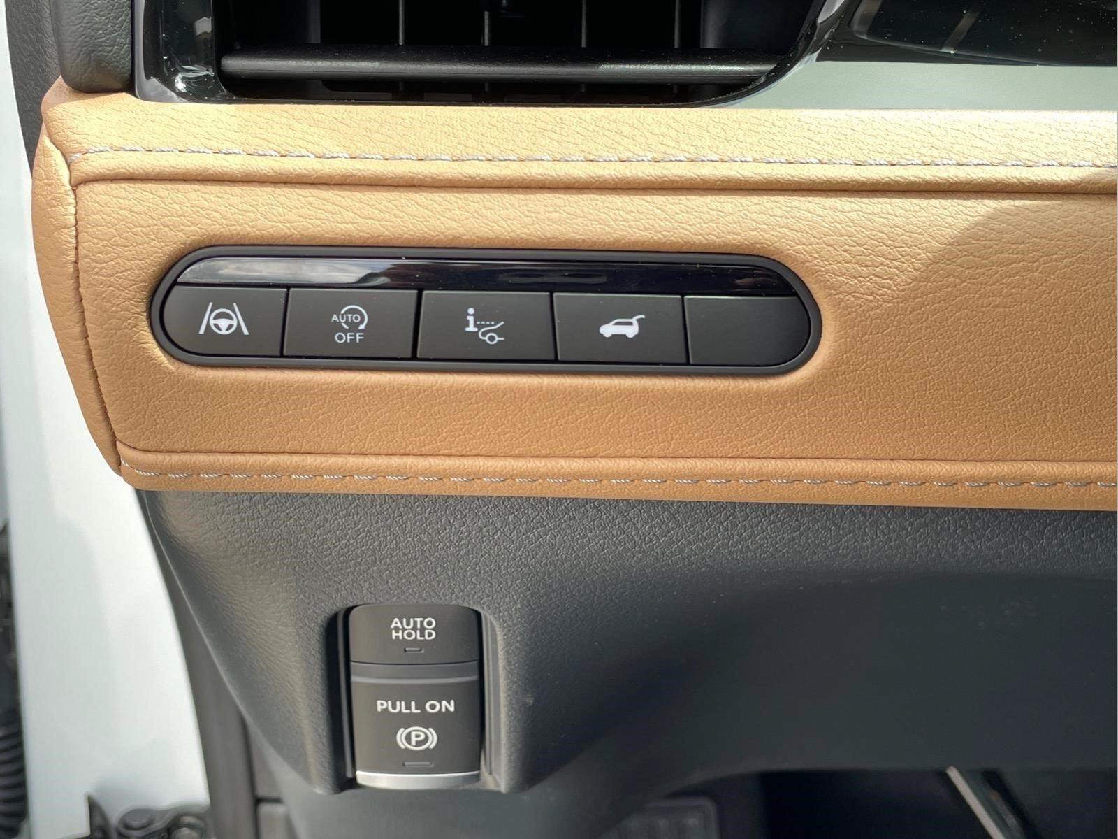 New 2026 INFINITI QX80 Luxe w/ Cargo Package RWD image 28