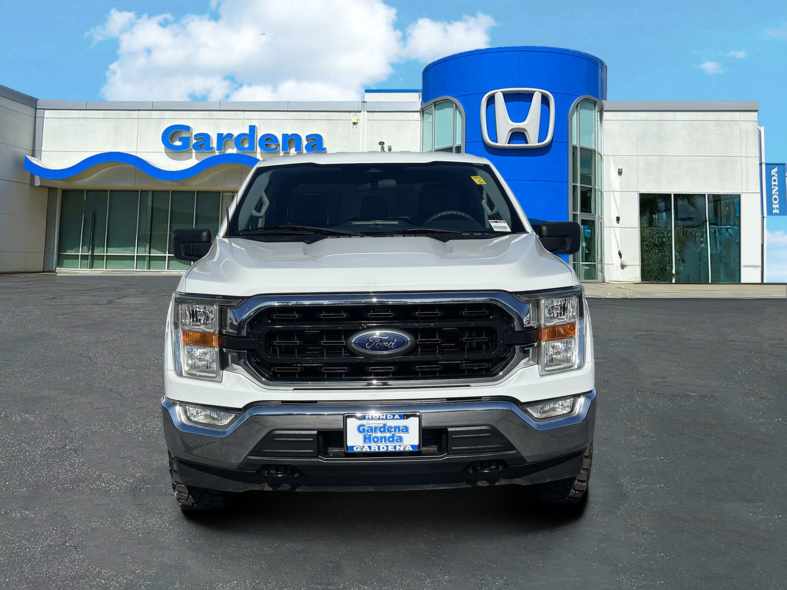 Used 2022 Ford F150 XLT w/ Trailer Tow Package AWD/4WD image 2