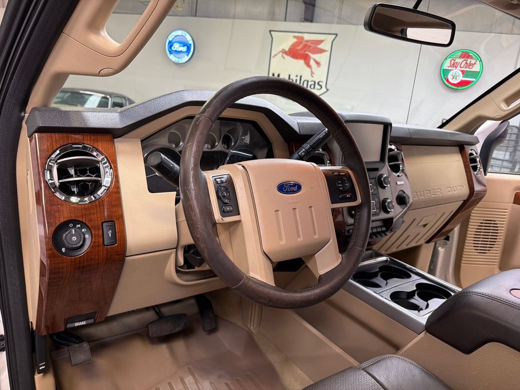 Used 2015 Ford F250 King Ranch w/ FX4 Off-Road Package AWD/4WD image 24