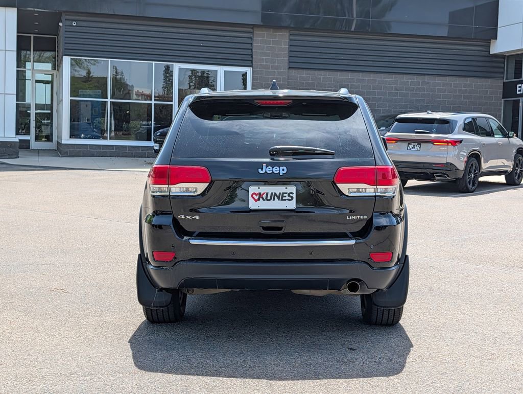 Used 2018 Jeep Grand Cherokee Limited AWD/4WD image 8