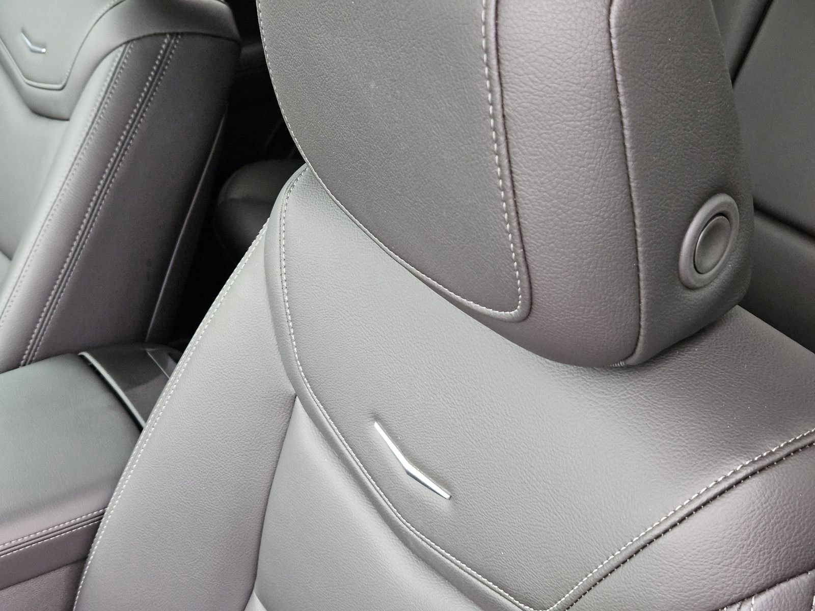 New 2026 Cadillac XT5 Luxury FWD image 25