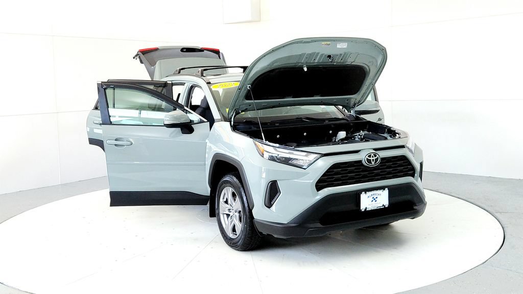 Used 2022 Toyota RAV4 XLE w/ Convenience Package AWD/4WD image 9