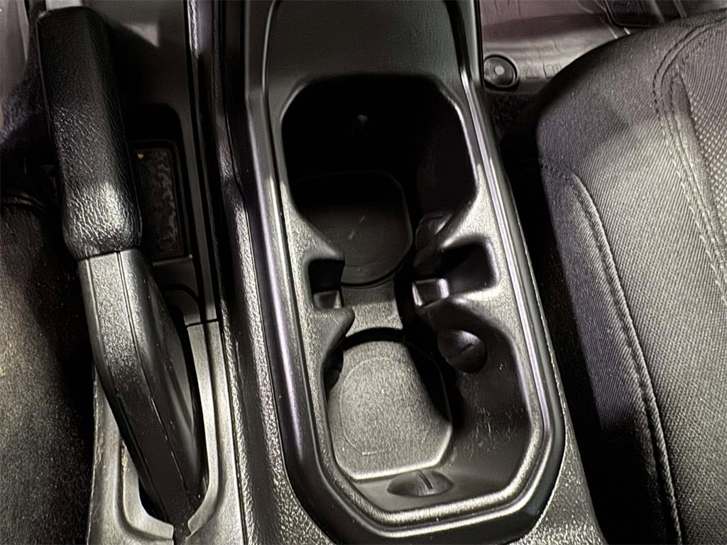 Used 2023 Jeep Wrangler Sport S image 28