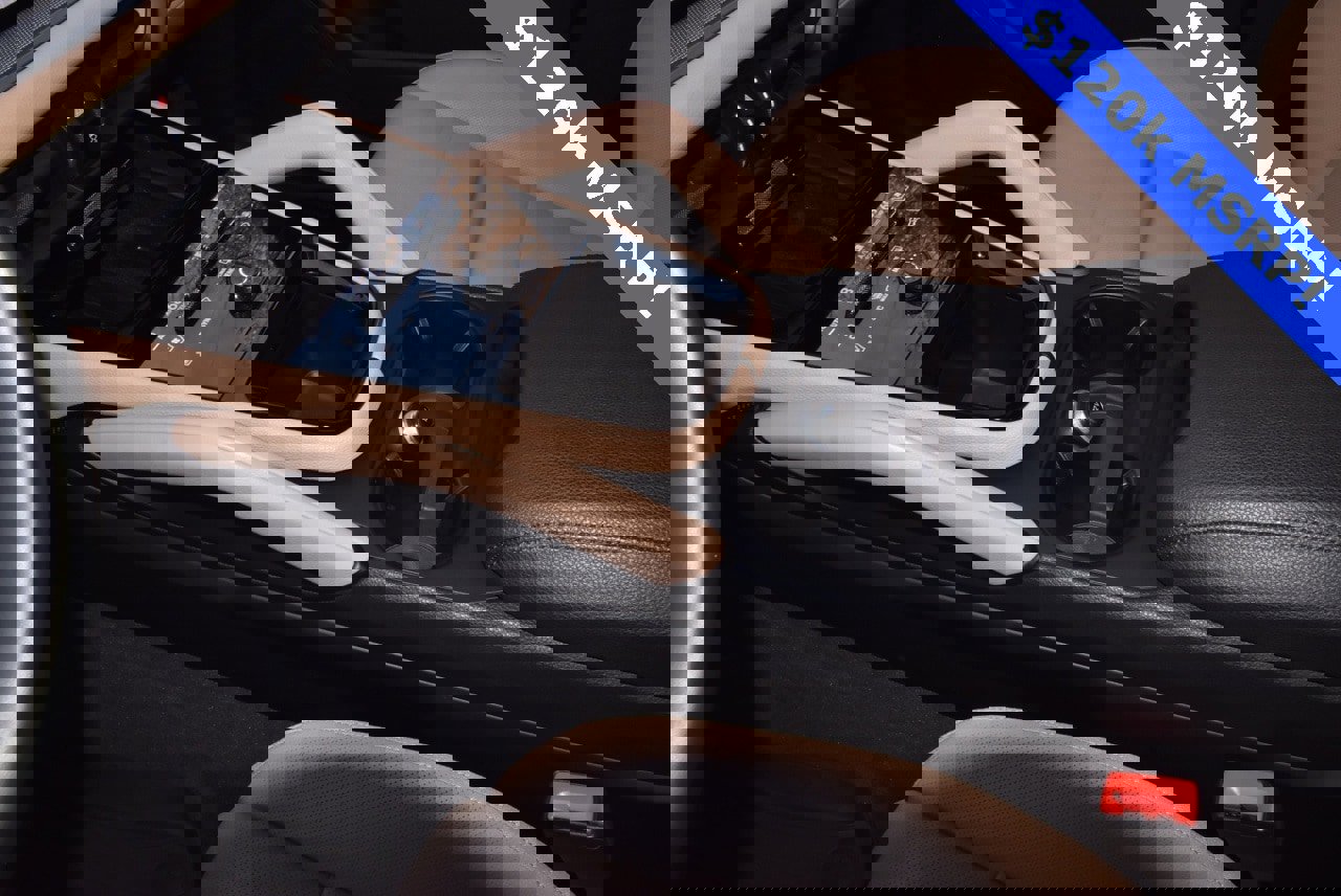 Used 2025 Porsche Cayenne image 30