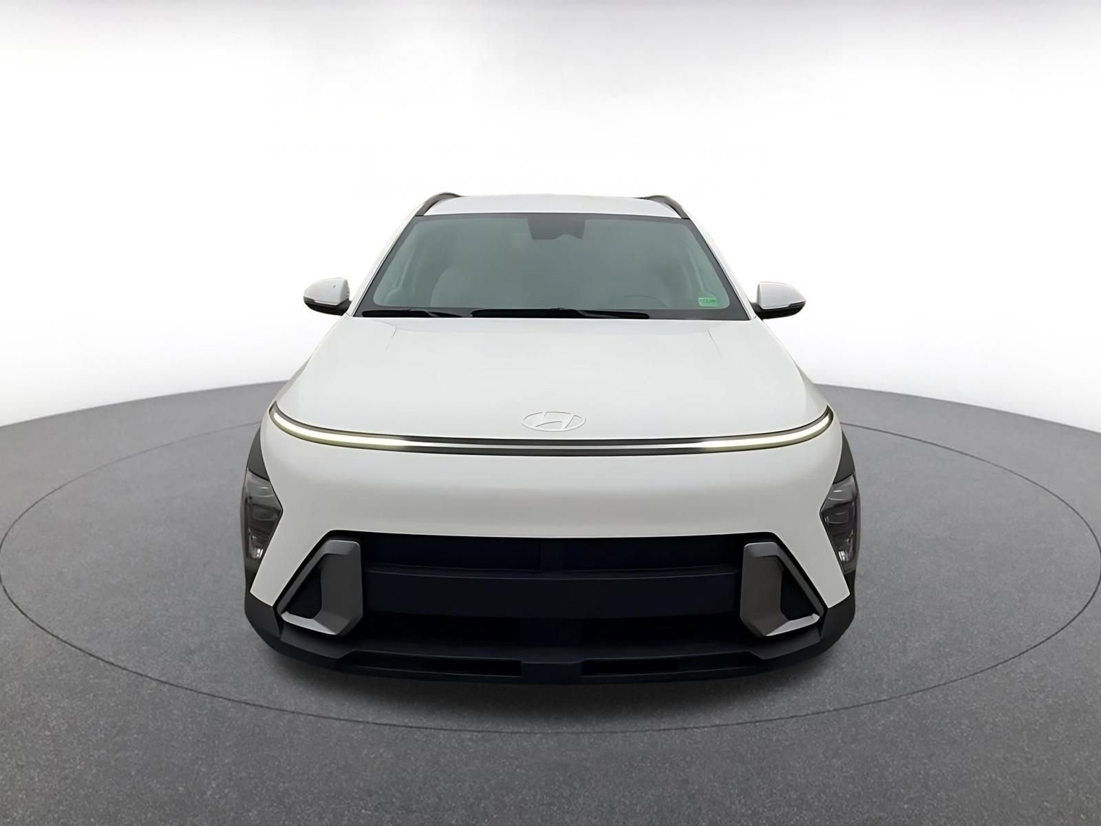 Used 2025 Hyundai Kona SEL image 4