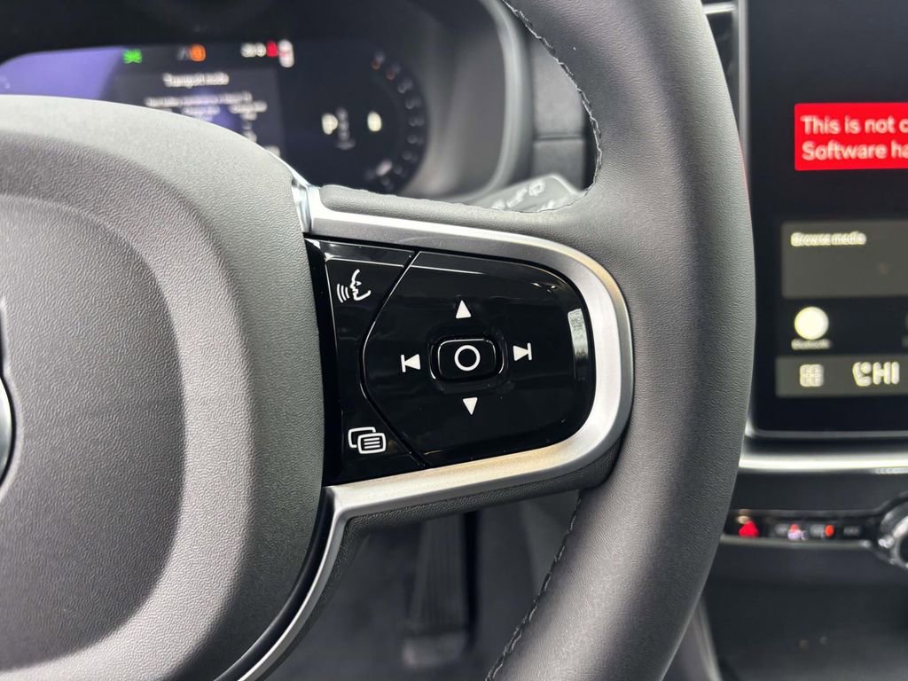 New 2026 Volvo XC90 B6 Plus image 19