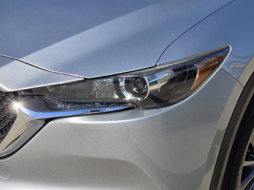 Used 2017 MAZDA CX-5 Touring w/ Preferred Equipment Package FWD image 6