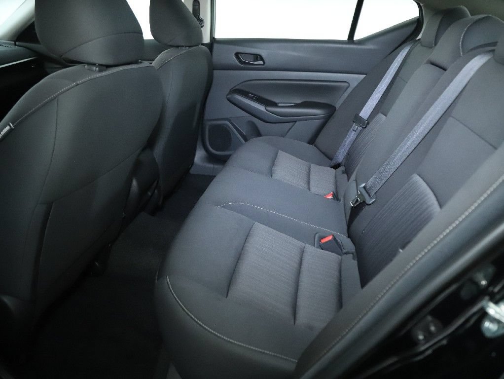 Used 2023 Nissan Altima 2.5 S FWD image 14