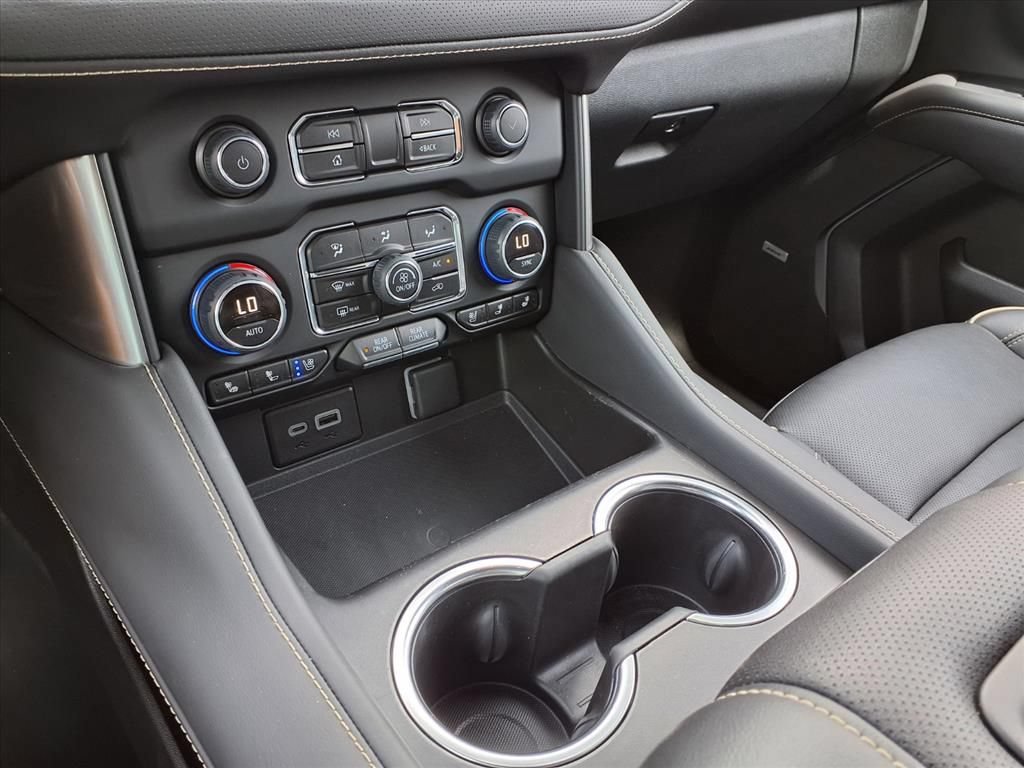Used 2024 Chevrolet Tahoe Premier RWD image 23