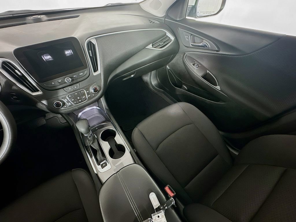 Used 2023 Chevrolet Malibu LT image 11