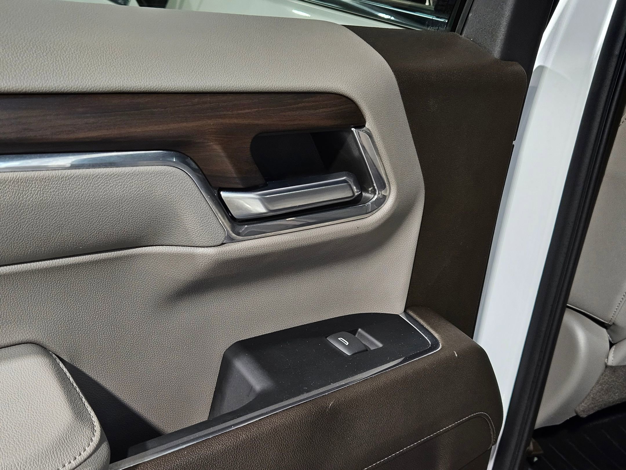 Used 2023 GMC Sierra 1500 SLT w/ SLT Premium Plus Package image 35