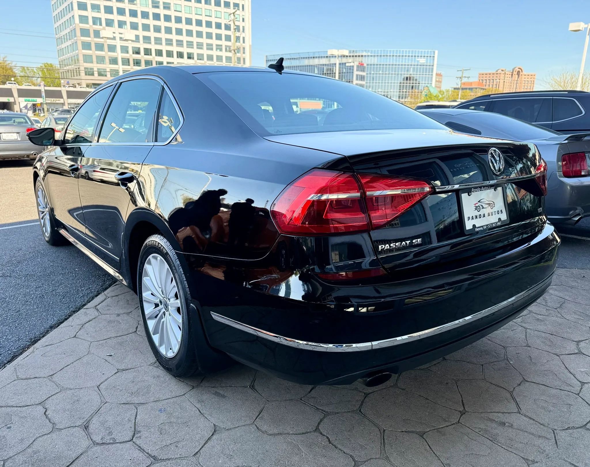 Used 2016 Volkswagen Passat 1.8T SE image 4