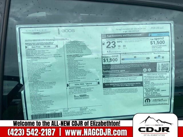 New 2023 Chrysler 300 S w/ Comfort Group image 21
