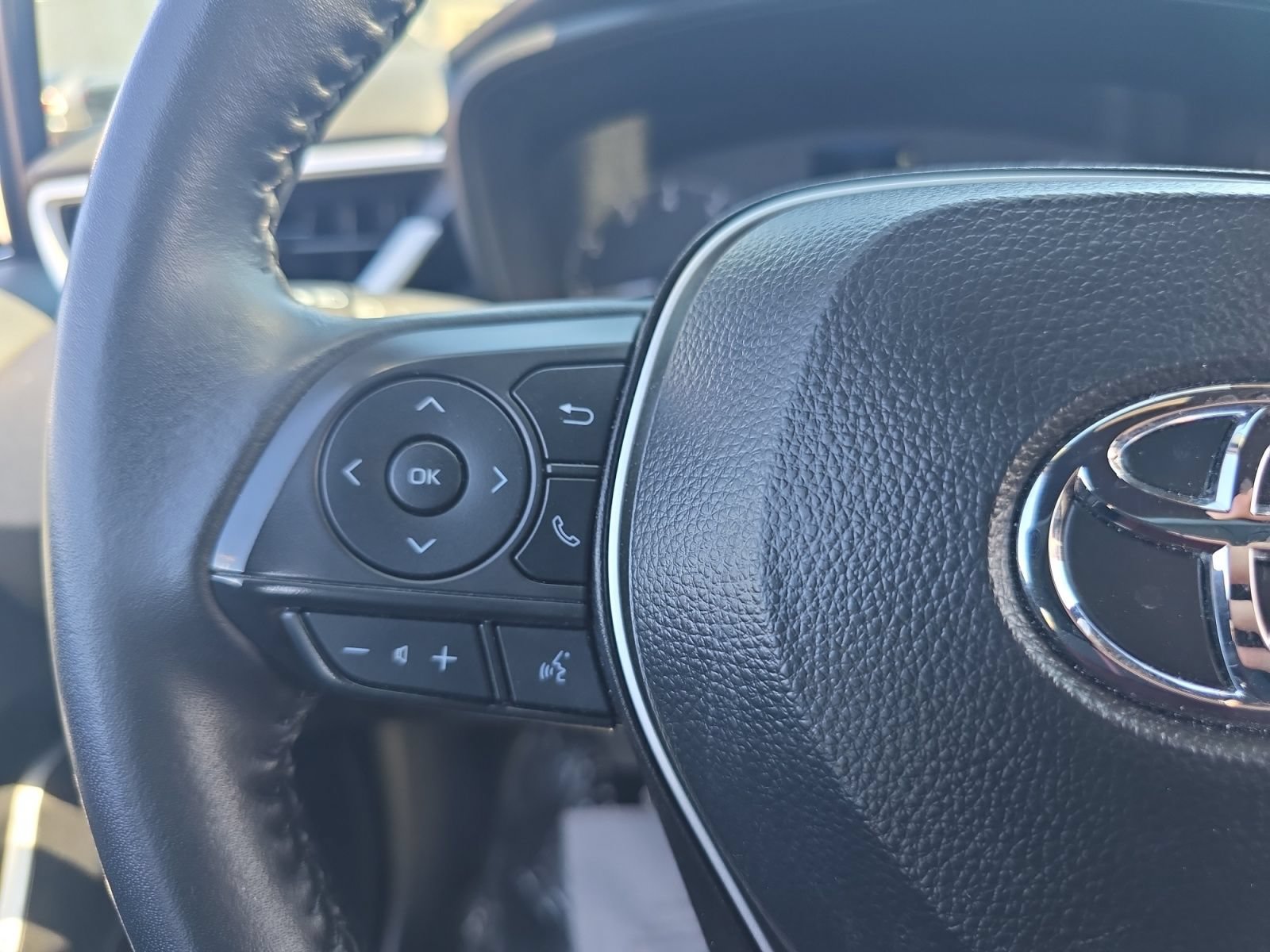 Certified 2025 Toyota Corolla SE w/ Convenience Package FWD image 21