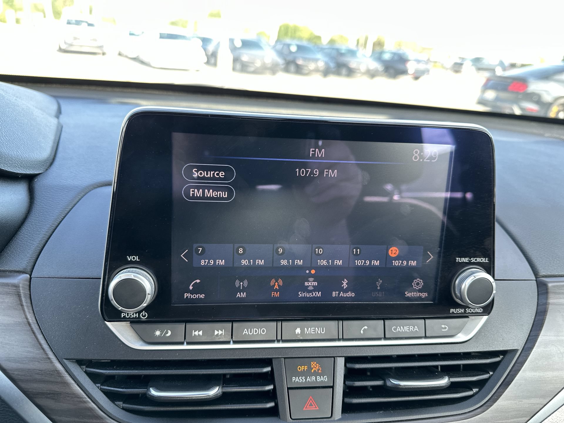 Used 2023 Nissan Altima 2.5 SV FWD image 12
