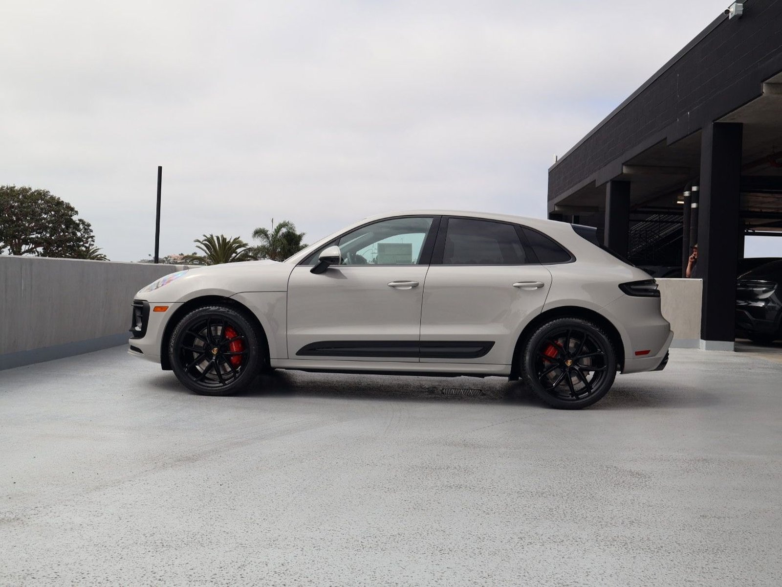 New 2026 Porsche Macan GTS AWD/4WD image 2