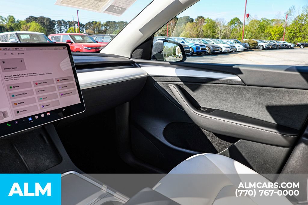 Used 2024 Tesla Model Y Long Range image 42