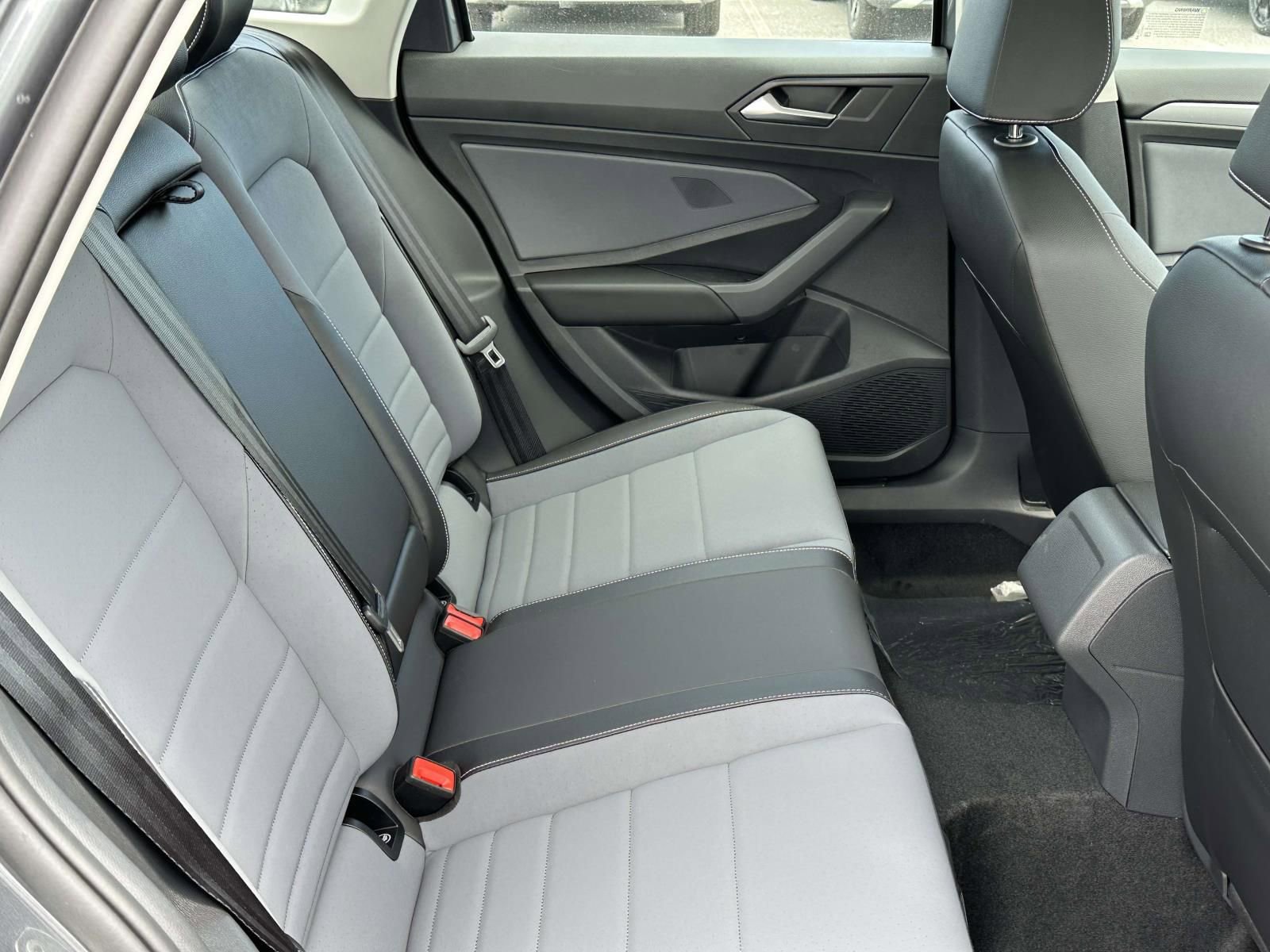 New 2026 Volkswagen Jetta SE FWD image 15
