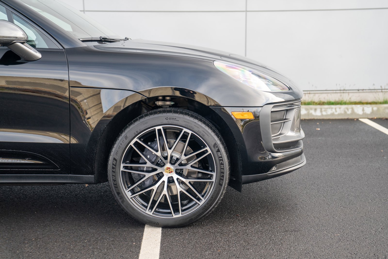New 2026 Porsche Macan Turbo AWD/4WD image 9