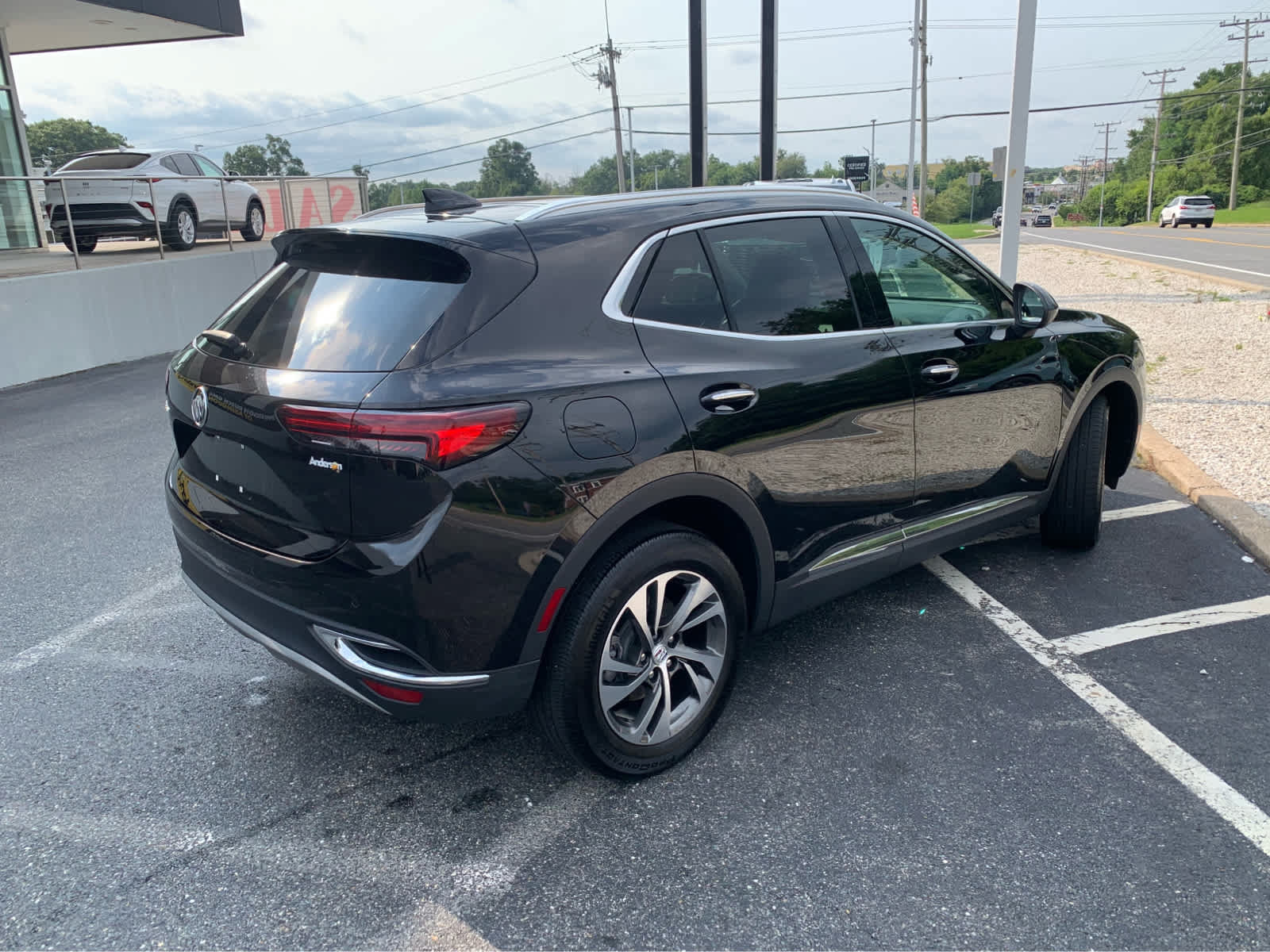 Used 2022 Buick Envision Essence w/ Technology Package I AWD/4WD image 7
