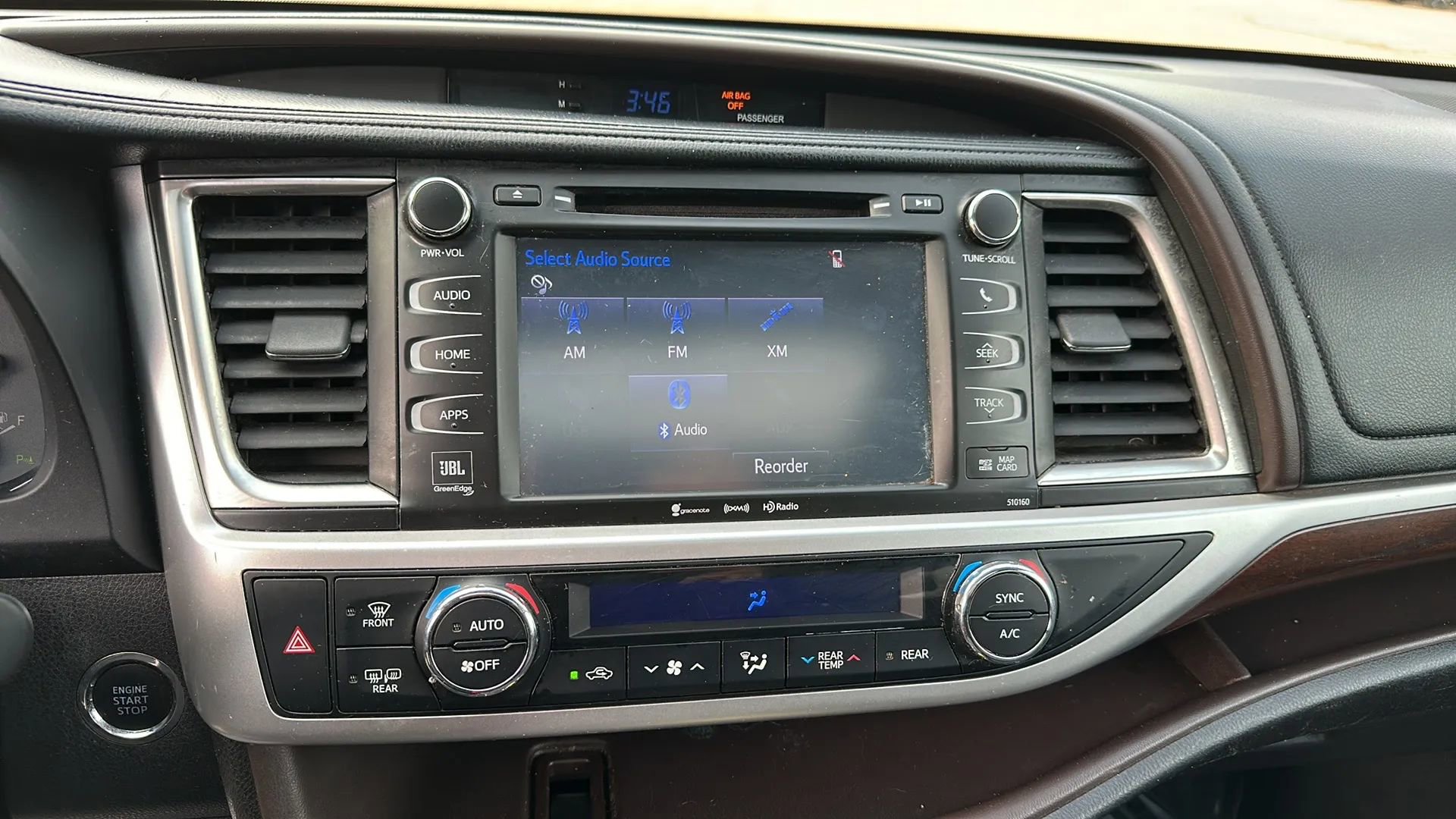 Used 2016 Toyota Highlander Limited image 36