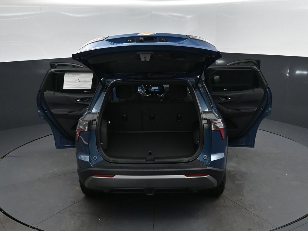 New 2026 Chevrolet Equinox LT w/ Safety and Technology Package FWD image 44