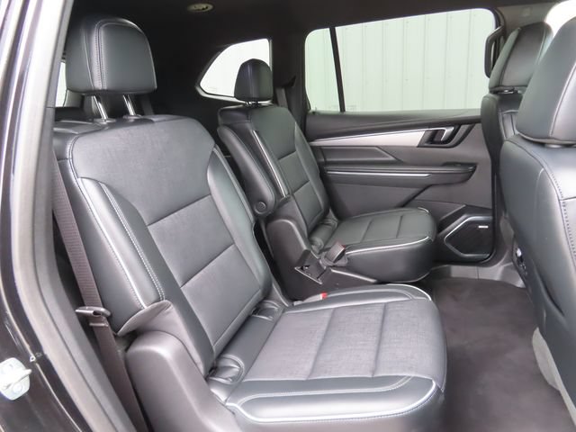 Used 2026 Buick Enclave Preferred AWD/4WD image 29
