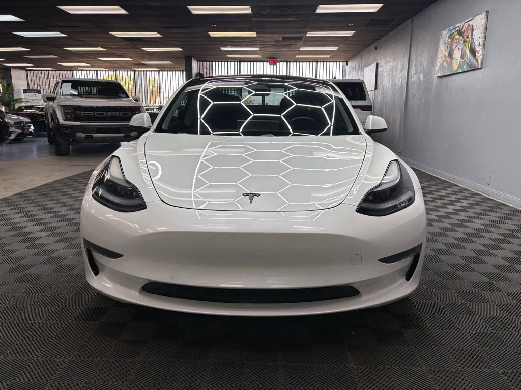 Used 2021 Tesla Model 3 Standard Range Plus RWD image 3