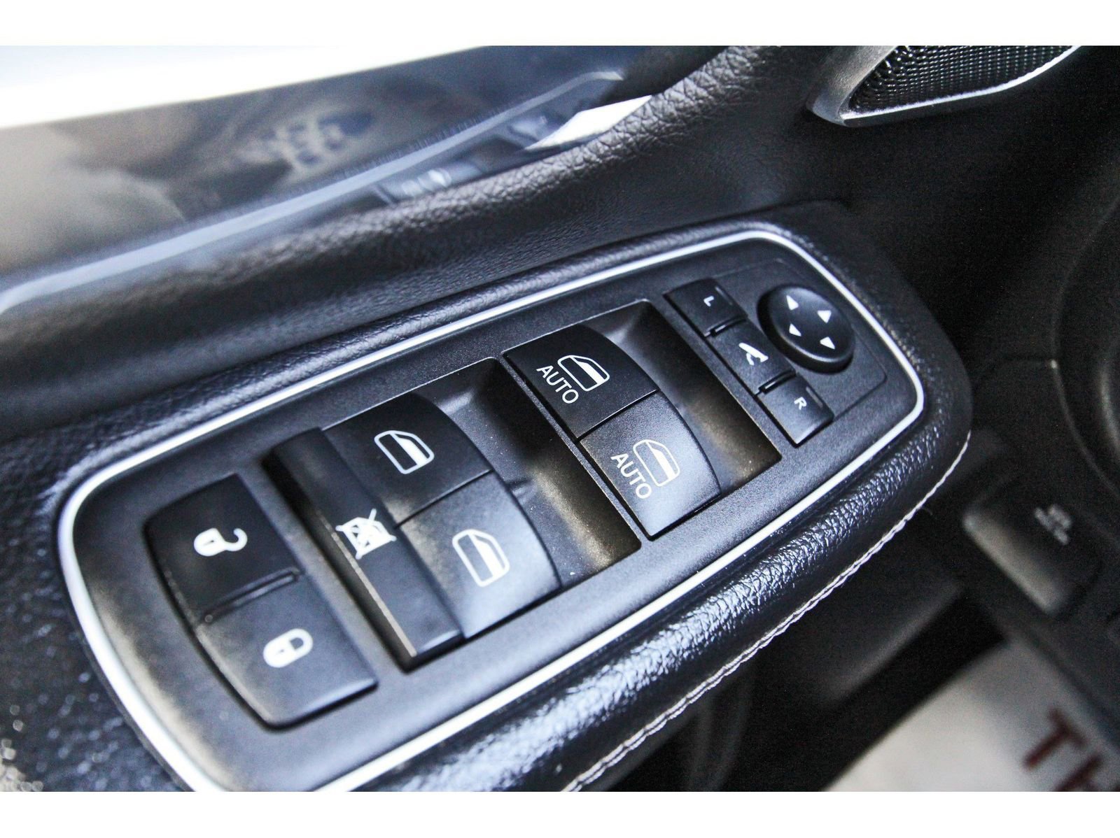 Used 2023 RAM 1500 Laramie AWD/4WD image 20