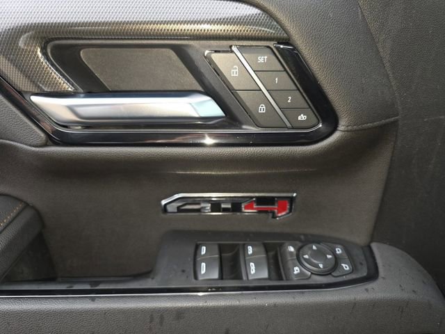 Used 2025 GMC Sierra 1500 AT4 w/ Technology Package AWD/4WD image 11