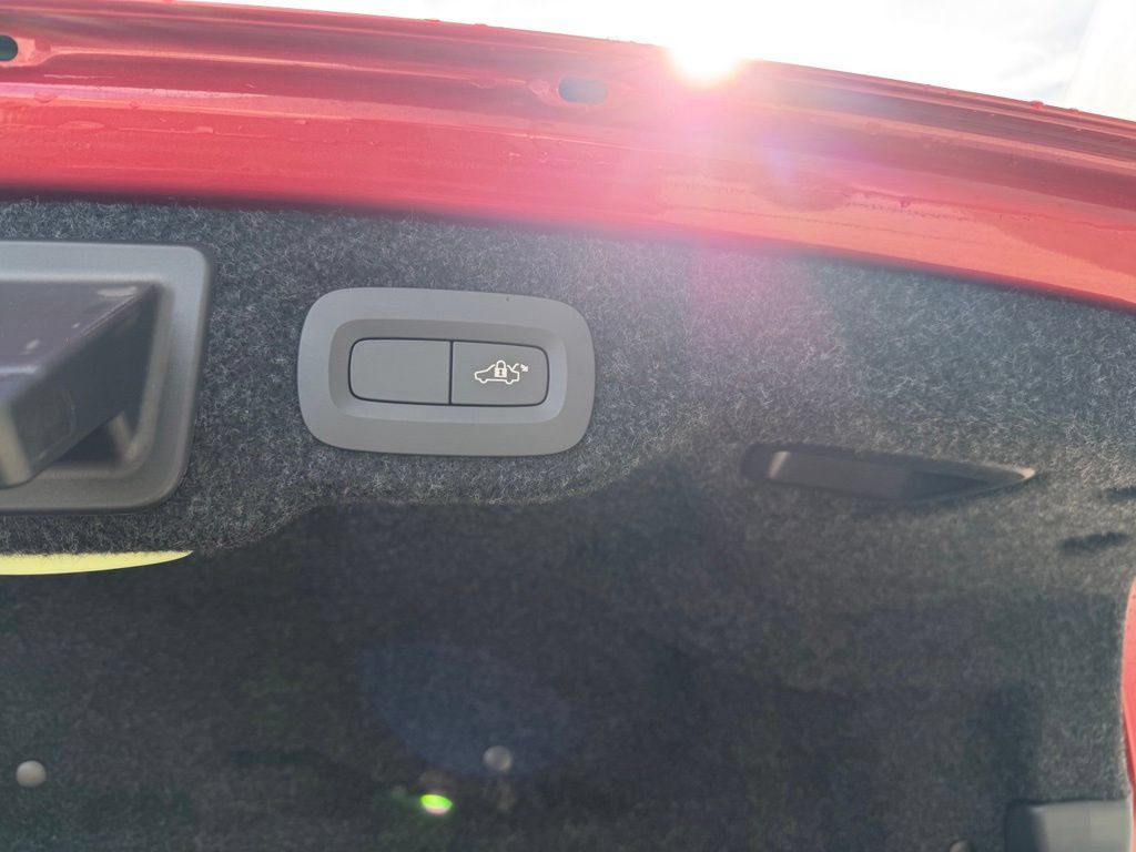Used 2019 Volvo S60 T5 Momentum FWD image 10
