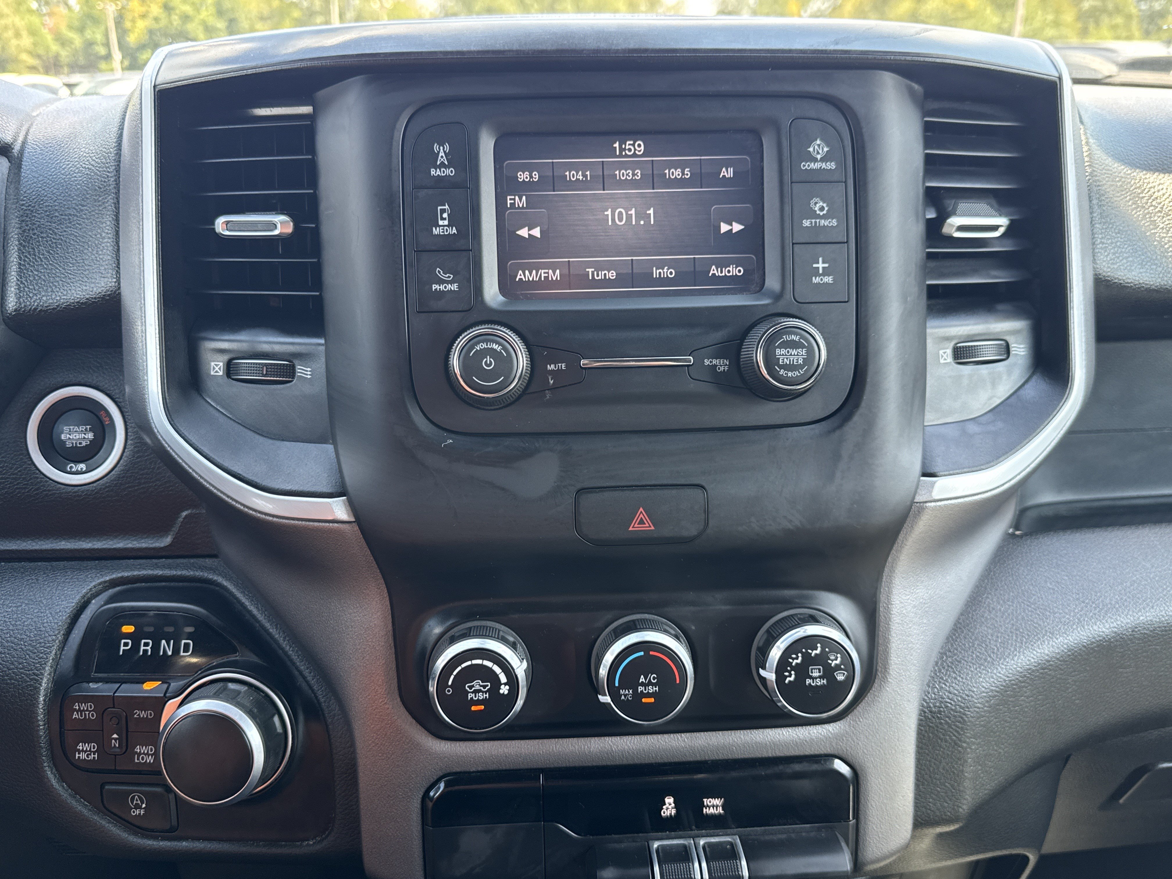Used 2022 RAM 1500 Big Horn AWD/4WD image 11