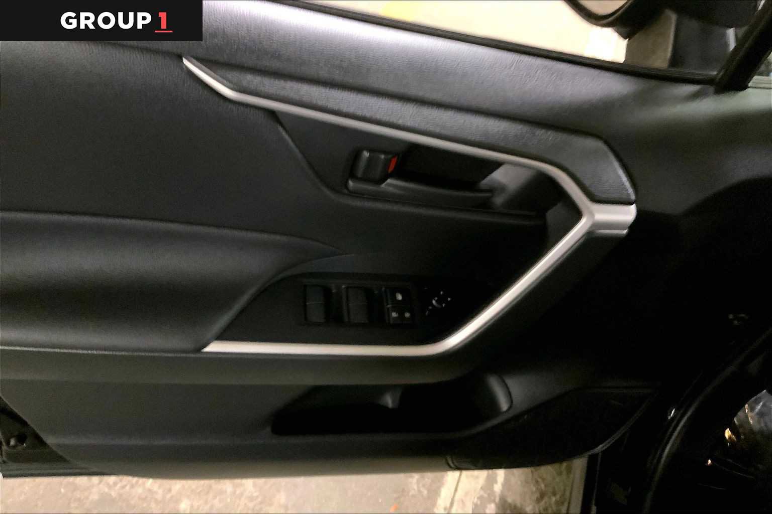 Used 2021 Toyota RAV4 SE AWD/4WD image 36