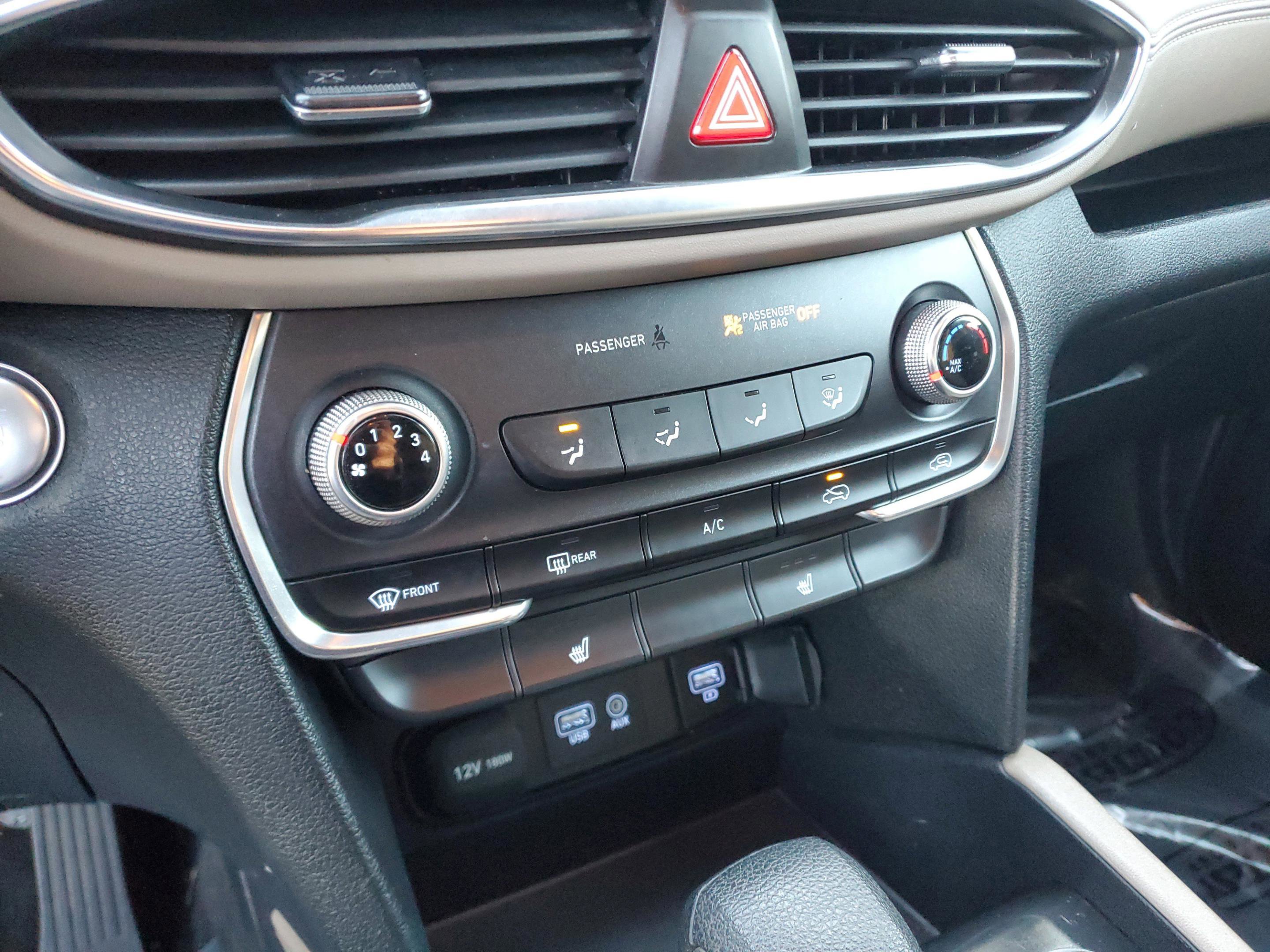 Used 2019 Hyundai Santa Fe SEL image 24