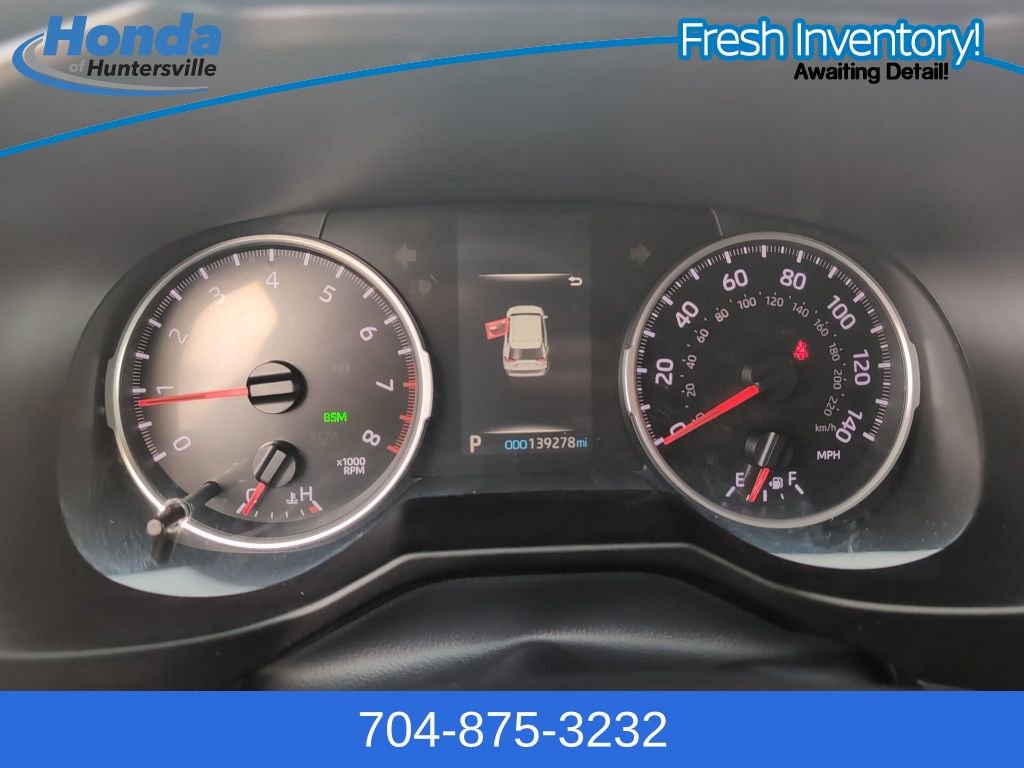 Used 2019 Toyota RAV4 XLE Premium image 23