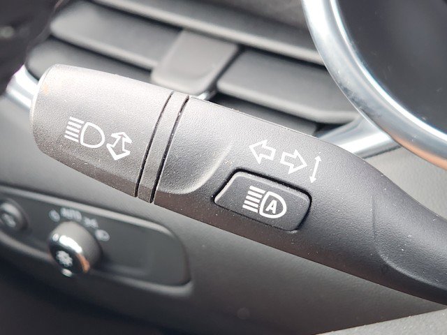 Used 2016 Chevrolet Malibu LT w/ Driver Confidence Package image 33