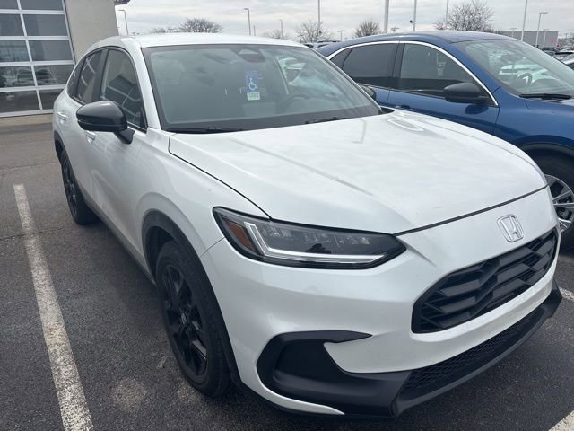 Used 2024 Honda HR-V Sport image 2