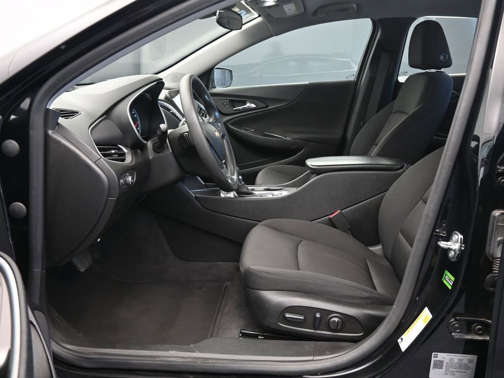 Used 2023 Chevrolet Malibu LT image 20