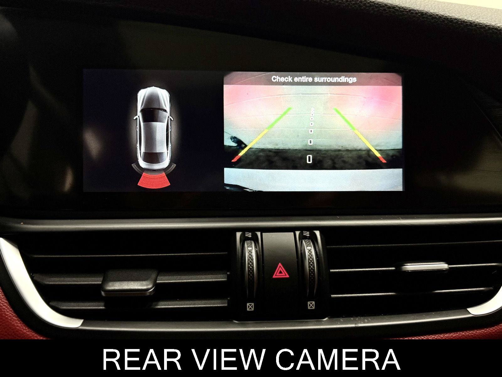 Used 2020 Alfa Romeo Giulia w/ Quick Order Package 22K Sport RWD image 27
