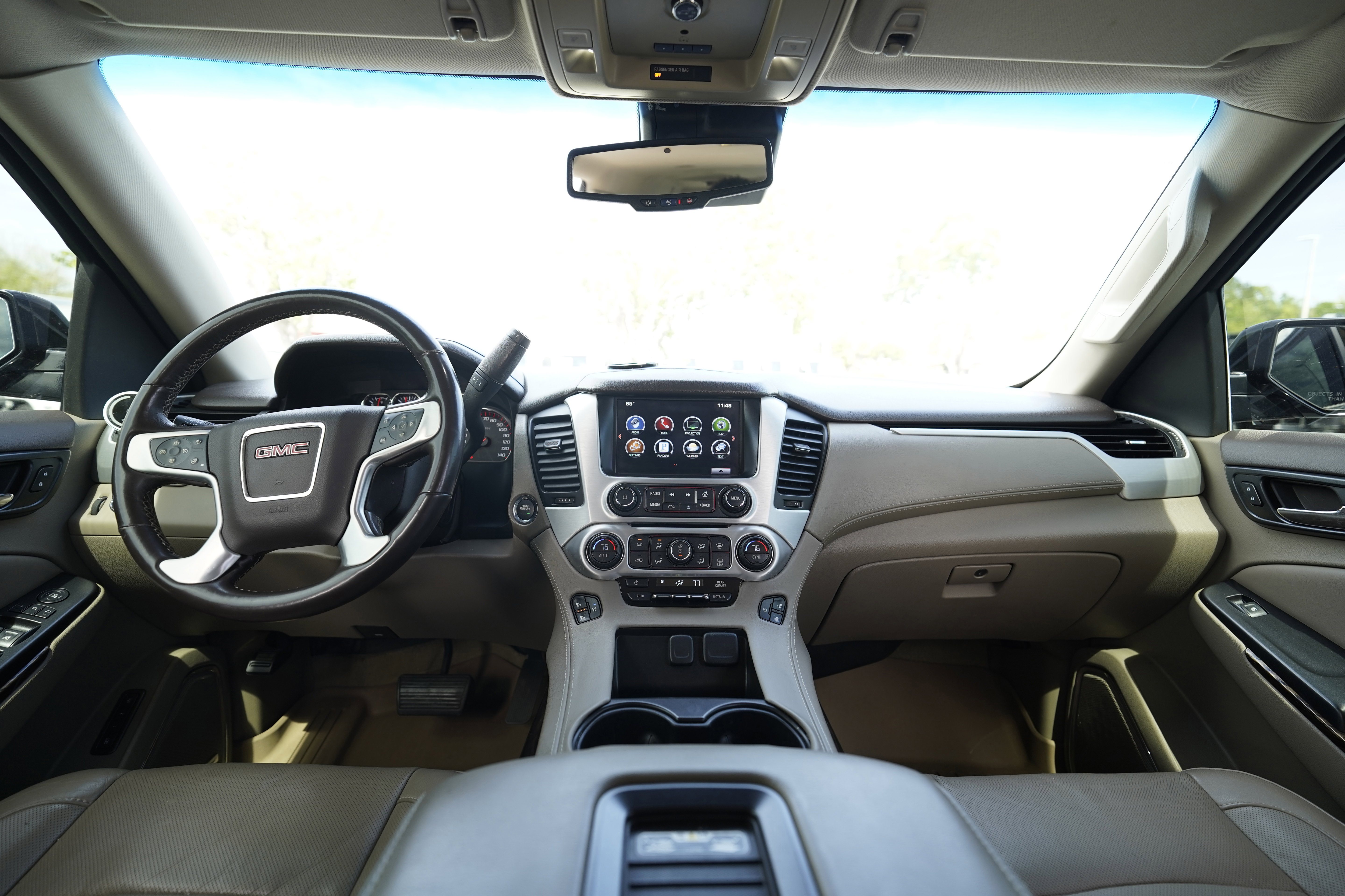 Used 2016 GMC Yukon XL SLT image 15