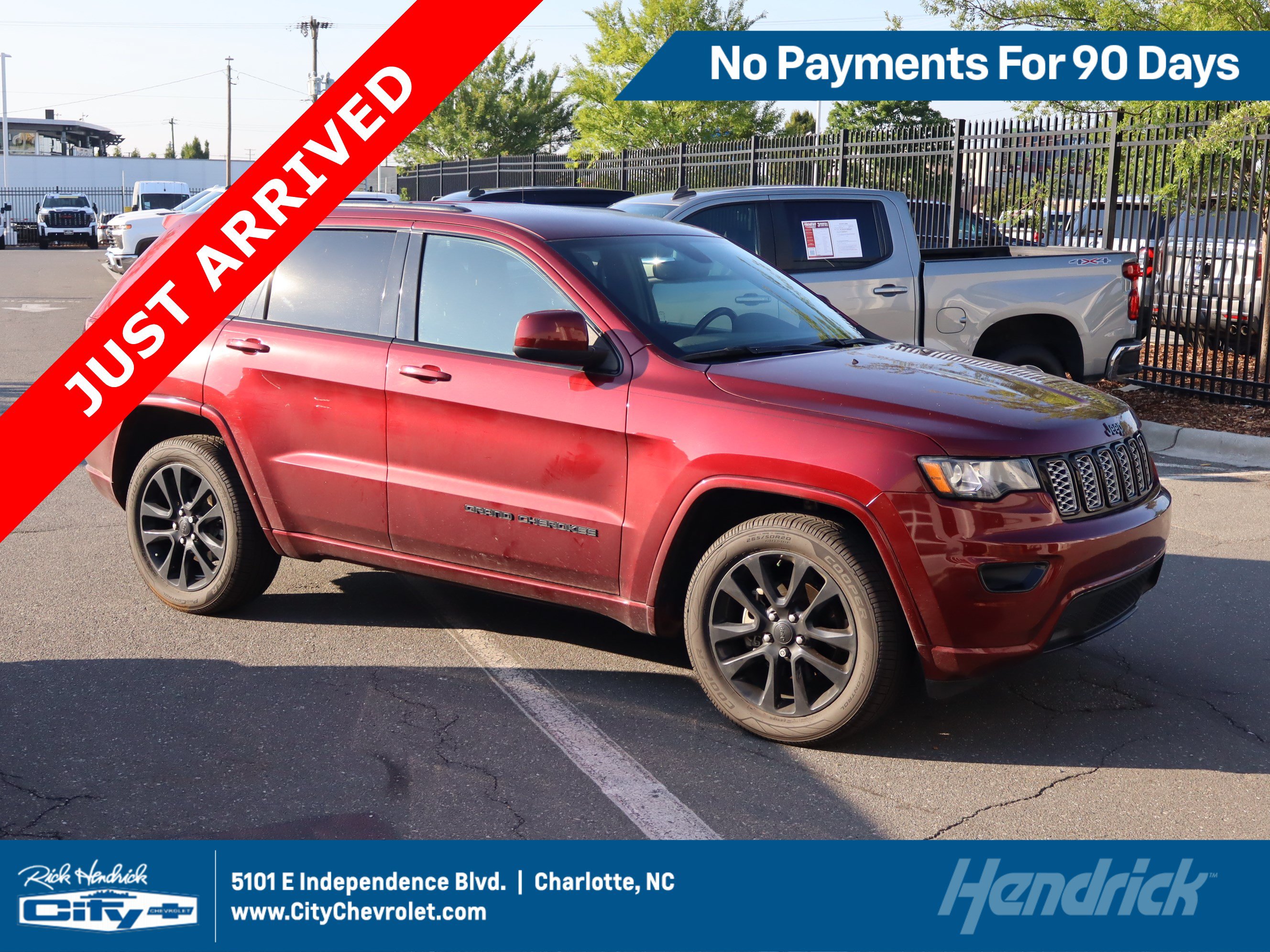 Used 2019 Jeep Grand Cherokee Altitude RWD image 1