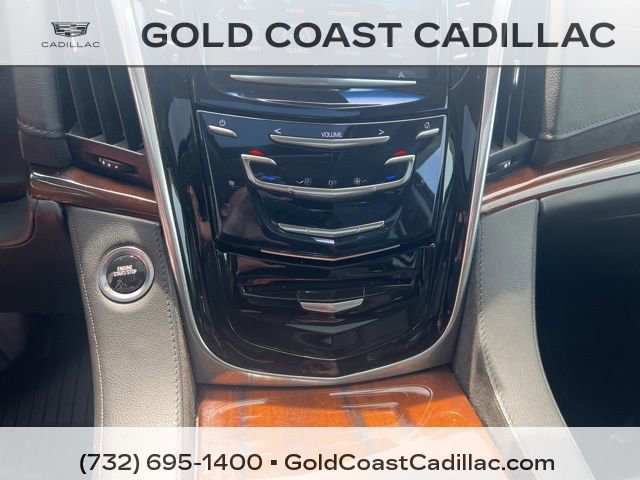 Used 2019 Cadillac Escalade ESV Premium Luxury AWD/4WD image 28