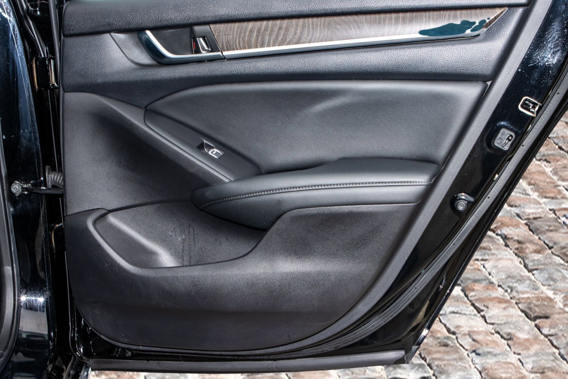 Certified 2021 Honda Accord EX-L image 37