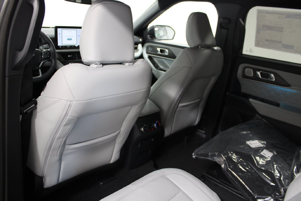 New 2027 Ford Explorer Platinum AWD/4WD image 27