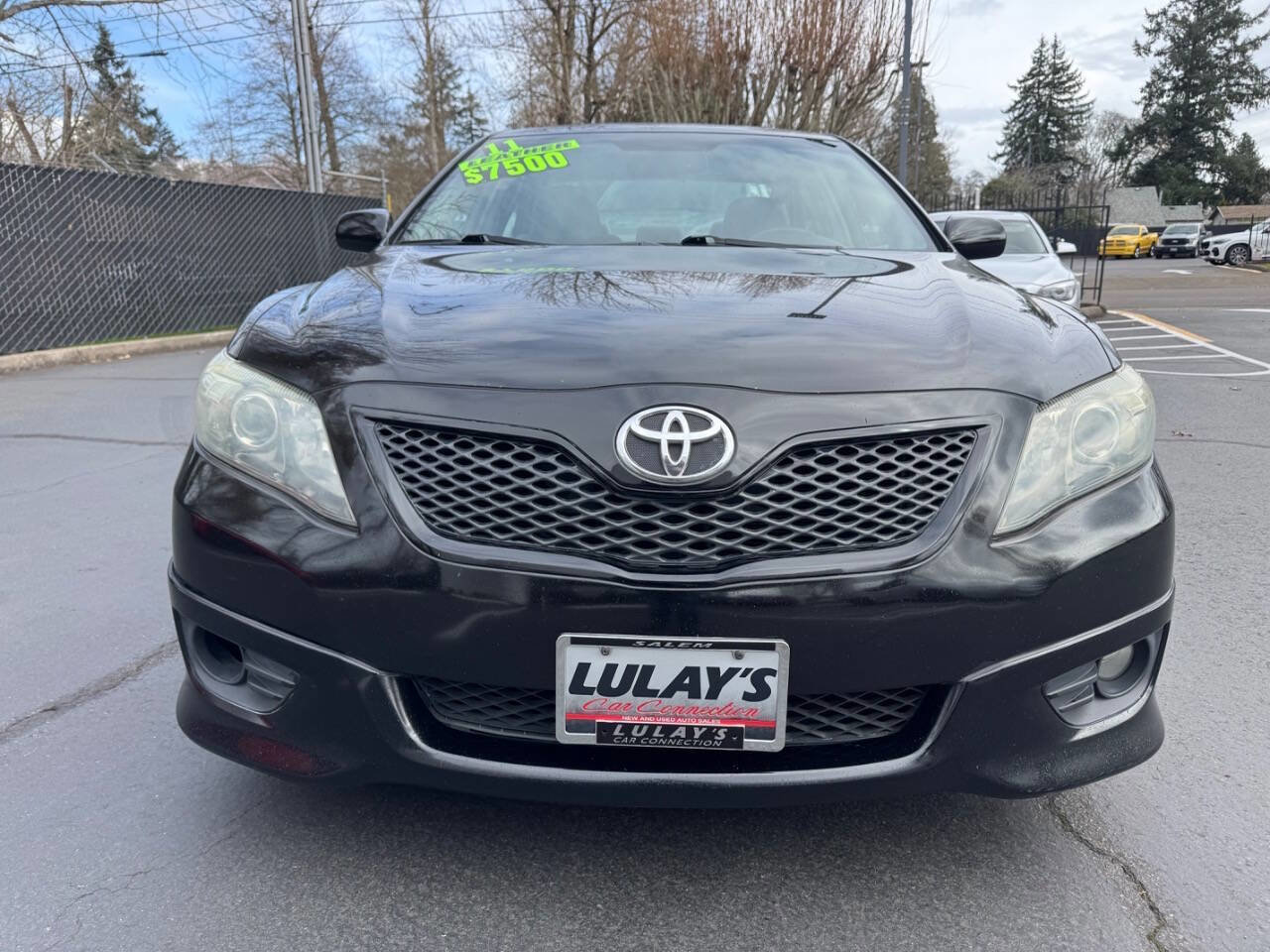 Used 2011 Toyota Camry SE w/ SE/XLE Extra-Value Pkg image 7