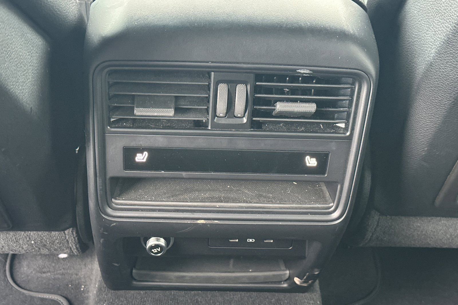 Used 2024 Porsche Cayenne image 43