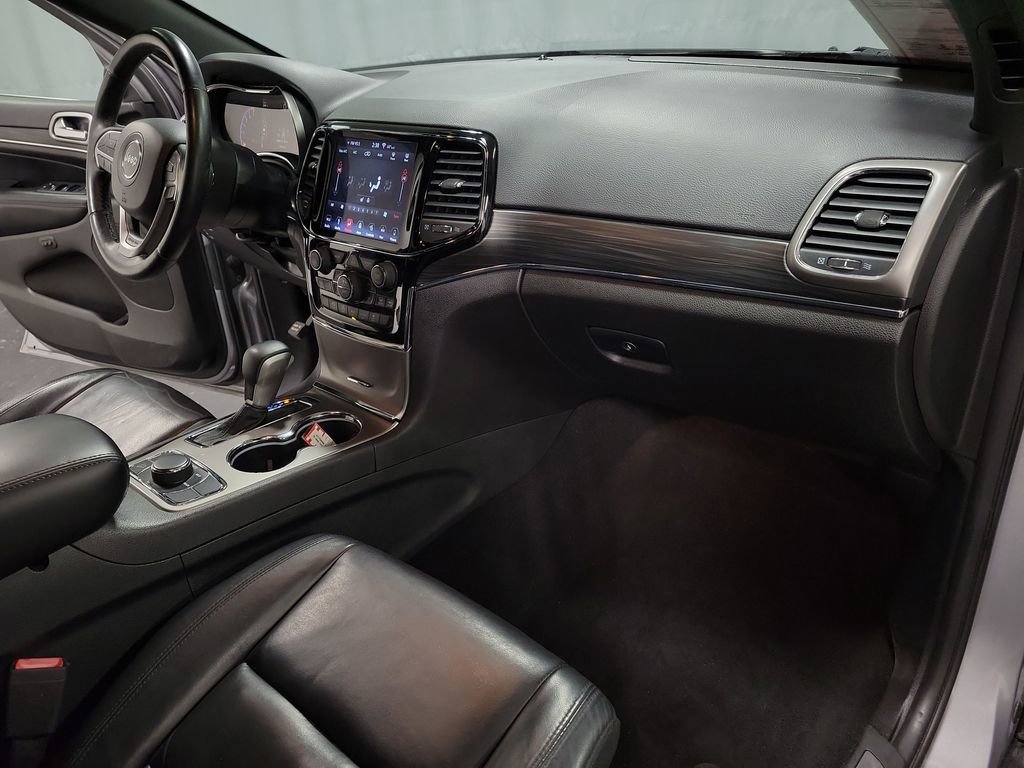 Used 2019 Jeep Grand Cherokee Limited image 24