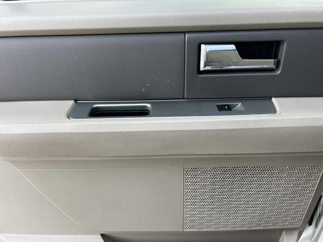 Used 2011 Ford Expedition EL XLT image 17